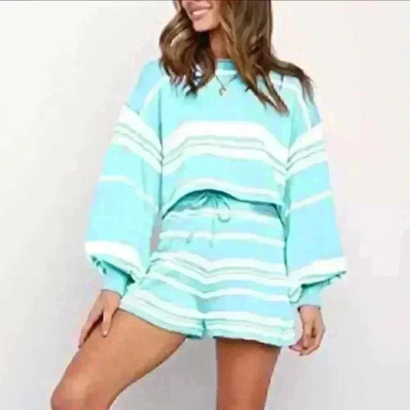 KNITTED CROP TOP AND SHORTS SET - Picture 3 of 7